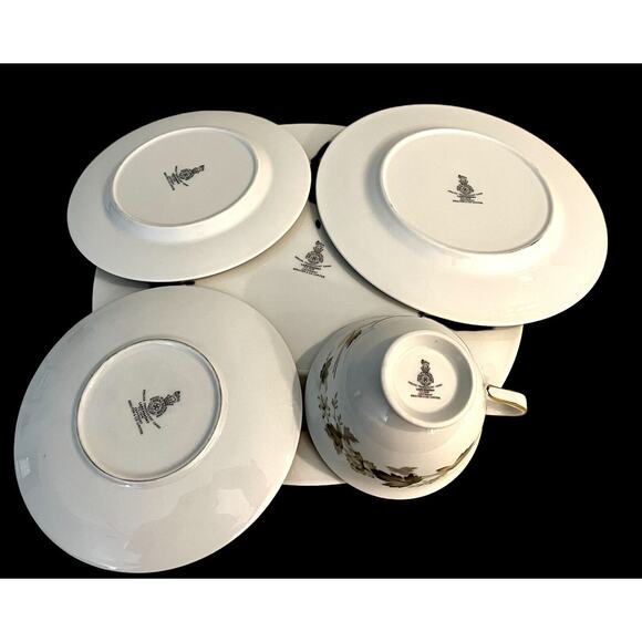 Royal Doulton 5Pc PLACE SETTING LARCHMONT Dinner Plate Salad Bread Cup & Saucer - Picture 3 of 10